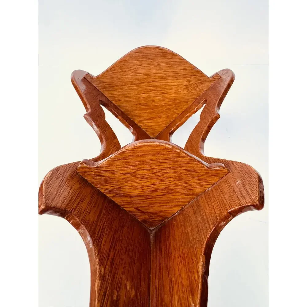 Unbranded solid oak